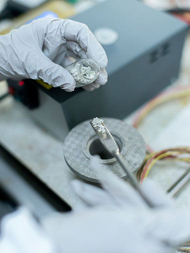 Tunçtaş Cam San. ve Tic. A. Ş. İletişim